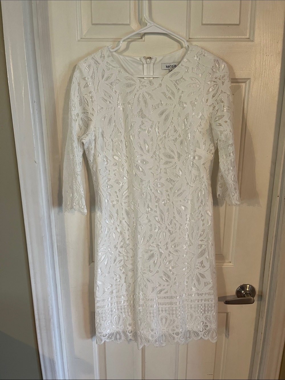 Kensie Ivory Floral Lace Long Sleeve Shift Dress